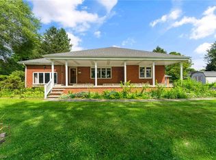 15620 Maple Dr, East Liverpool, OH 43920