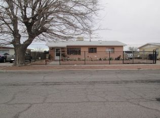 5015 Pikes Peak Dr, El Paso, TX 79904