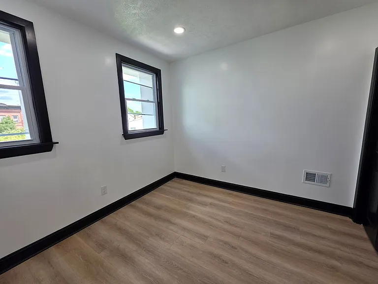 1111 Freyburg St — Photo 10