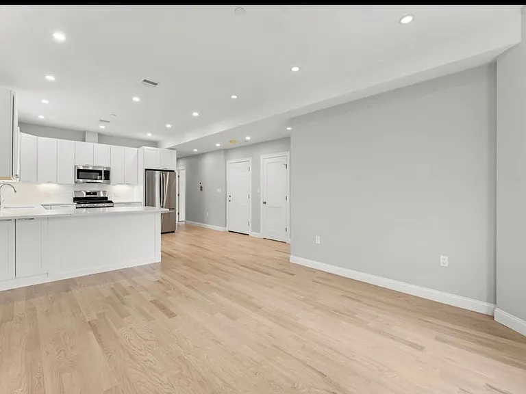 23 Dewolf St #3 — Photo 7