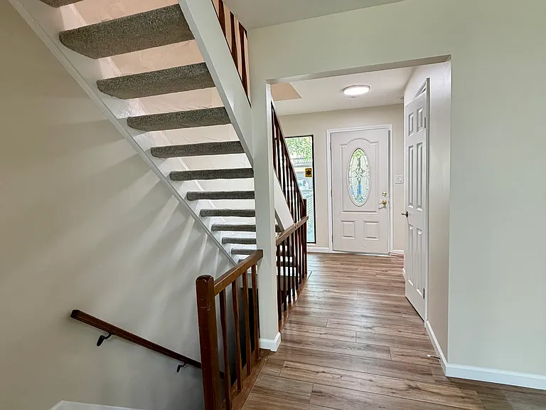 4471 Habersham Ln S — Photo 7