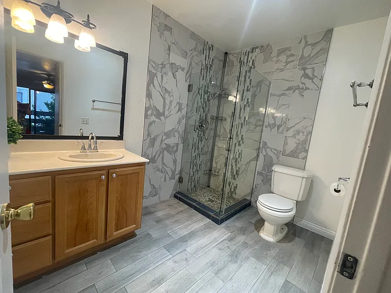 425 Autumn Dr — Photo 6