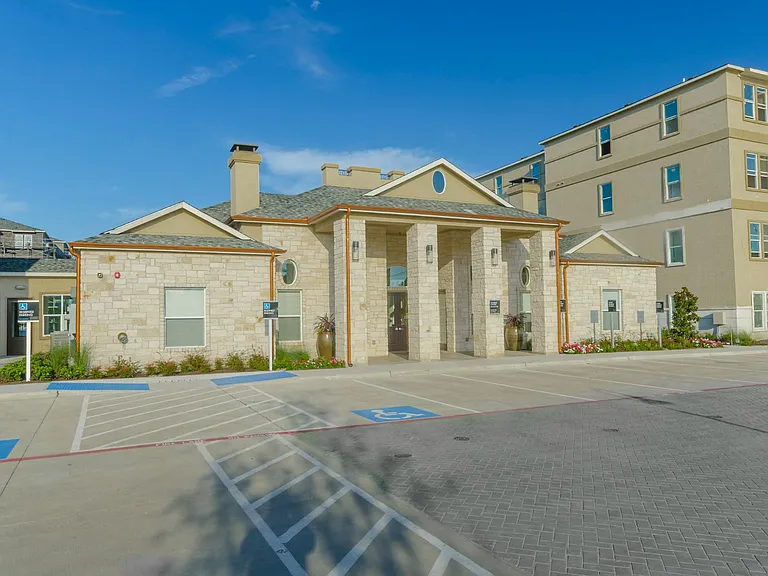 Retreat at Wylie 55+ Active Adult Apartment Homes — Photo 38