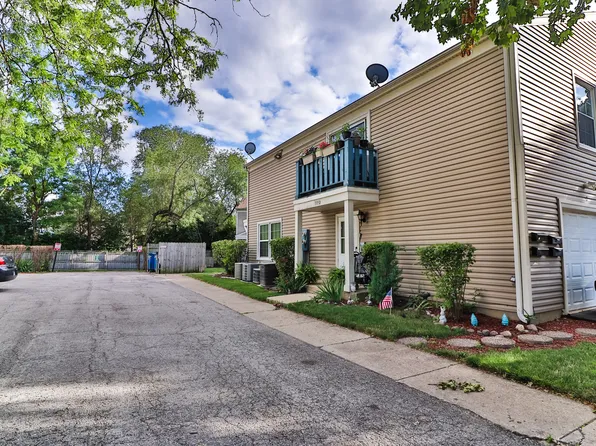 535 Darlene Ln Unit D, Glendale Heights, IL 60139