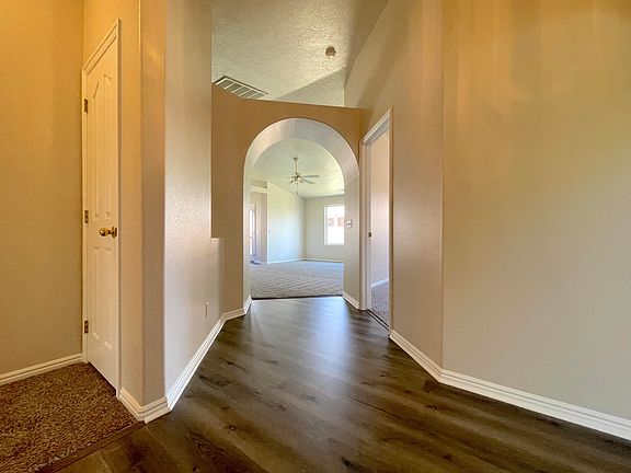 4th image of 569 S Chula Vista Dr