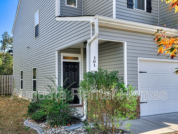 5th image of 301 Claudia Dr