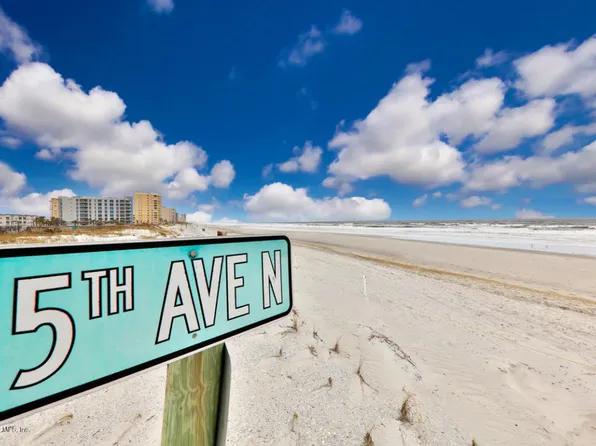 525 N 3rd St #413, Jacksonville Beach, FL 32250
