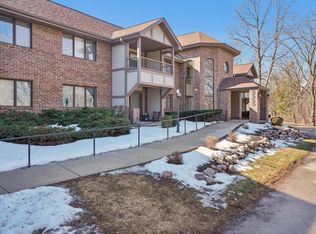 Windsor Place, Glendale, WI 53209