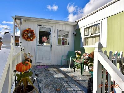245 Manton St Trailer 239, Pawtucket, RI, 02861