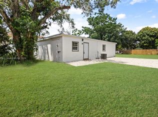 2203 S 33rd St, Fort Pierce, FL 34947