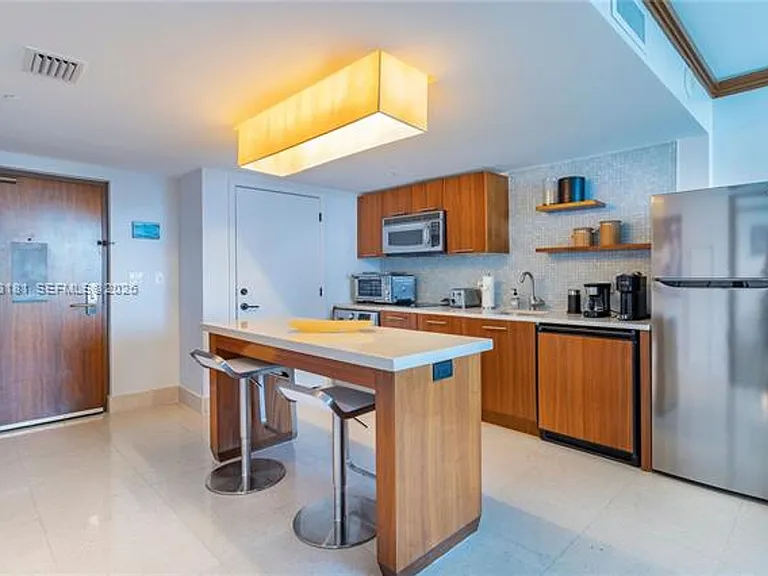6801 Collins Ave #612 — Photo 6