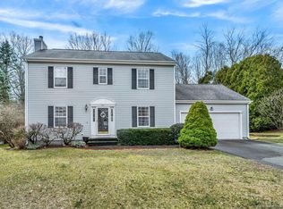 90 Tarragon Dr, East Hampton, CT 06424