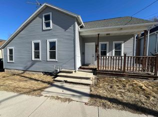 1409 S 10th St, Manitowoc, WI 54220