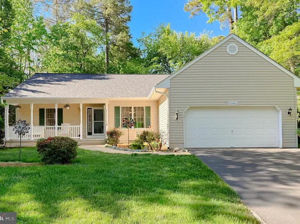 43902 Yellow Wood Way, California, MD 20619