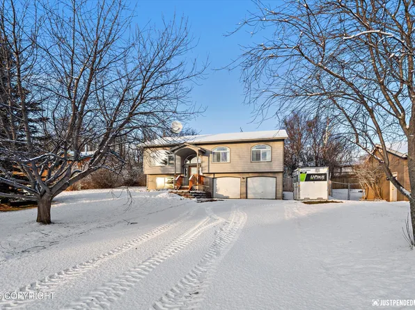 945 Wickersham Cir, Palmer, AK 99645