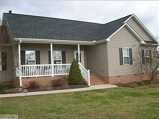 2nd image of 180 High Meadows Ct