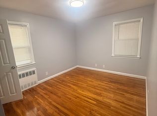 83-32 268th St FLOOR 1, Glen Oaks, NY