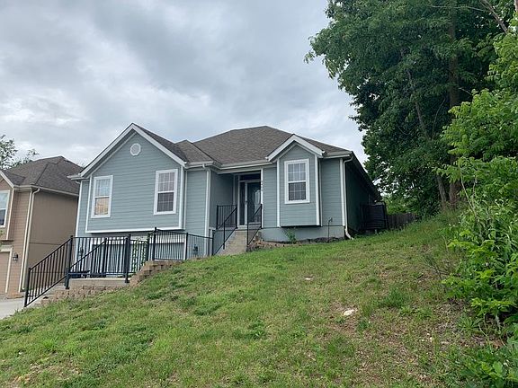 5th image of 8406 Prospect Ave