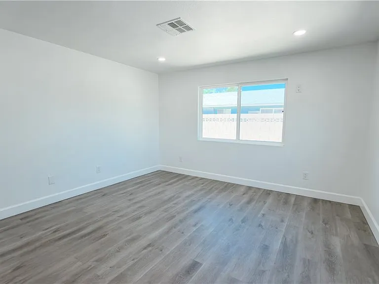 45007 Logue Ct — Photo 5