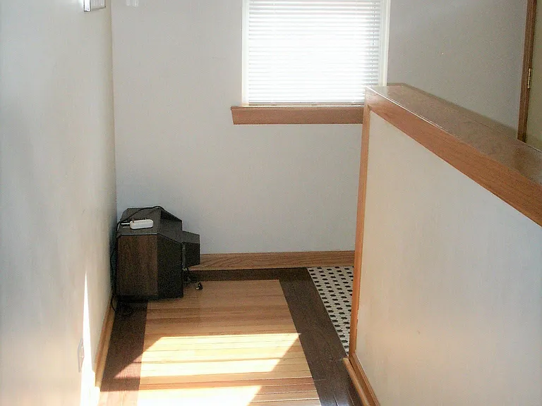 2836 N Damen Ave #3 — Photo 29