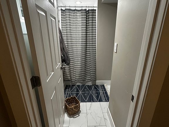 3rd image of 5779 S Beaumont Dr