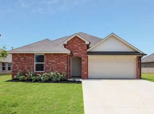 659 Park Place Dr, Newcastle, OK 73065