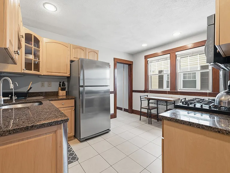 233 Lowell St #1 — Photo 1