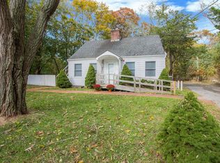 379 Pantigo Rd, East Hampton, NY 11937