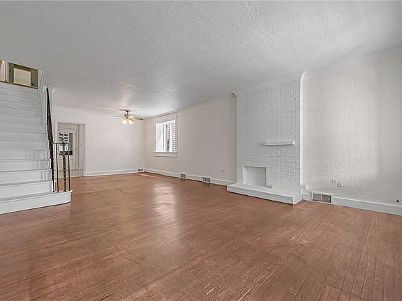 3rd image of 205 Seminary Ave