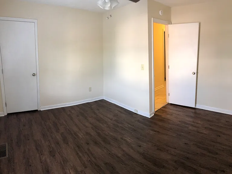 1287 Barnwood Ct #C — Photo 3