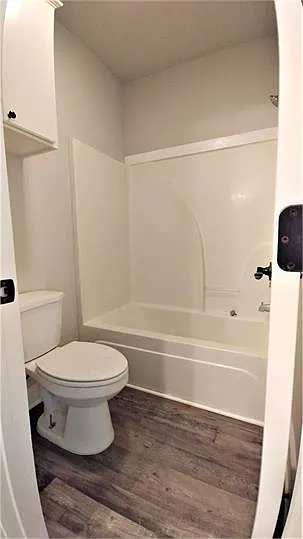 1009 Fairview Ave — Photo 9