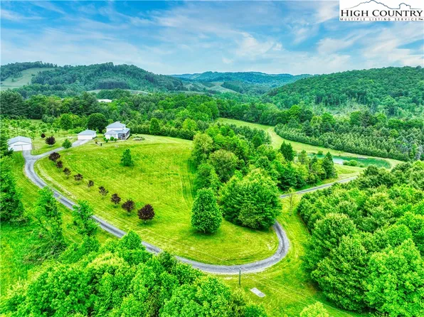 854 Pruitt Cove Road, Laurel Springs, NC 28644