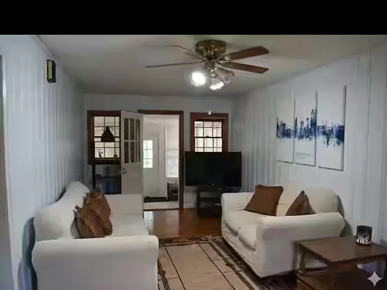 4421 Kernersville Rd — Photo 2