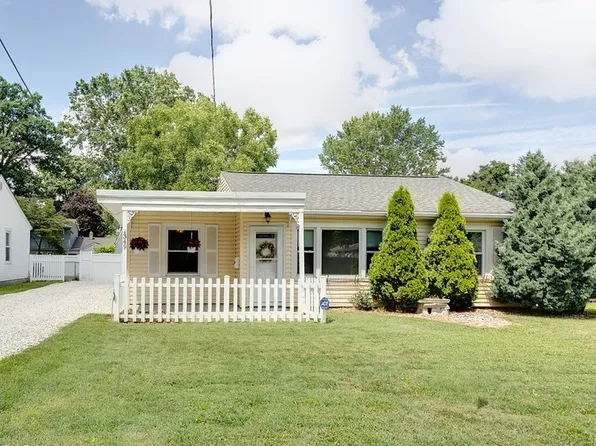 349 Stanford St, Akron, OH 44314