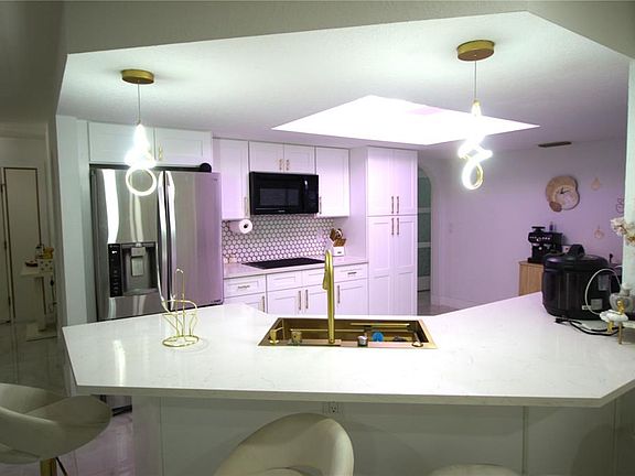 4th image of 5045 KENMORE STREET