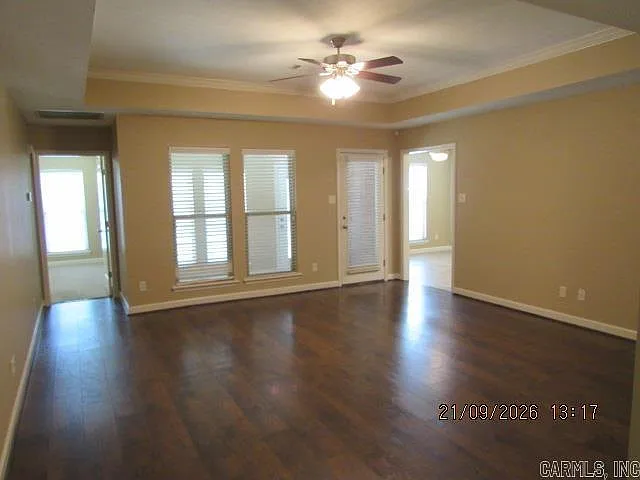 3 bed, 2.0 bath, 1348 sqft, $1,650 — Photo 2