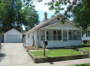 126 Frontenac St SE, Wyoming, MI 49548
