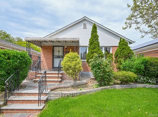 6450 Utopia Pkwy, Fresh Meadows, NY 11365