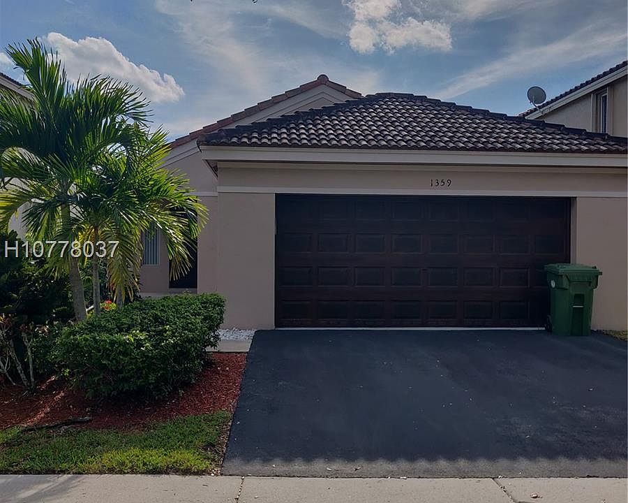 1st image of 1359 Sabal Trl