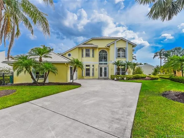 710 SE Essex Drive, Port St Lucie, FL 34984