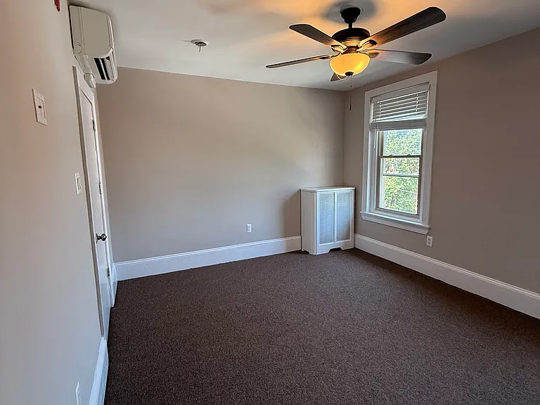 1324 Tasker St #3 — Photo 13