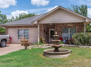 712 W 17th St, Bryan, TX 77803