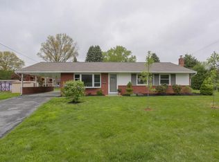 6391 Jeanette Dr, East Petersburg, PA 17520