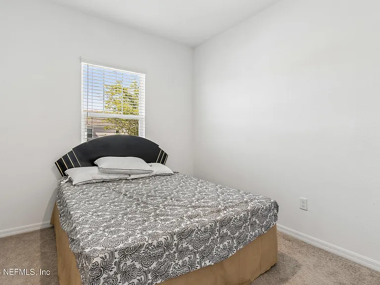 348 Anthony Dr — Photo 10