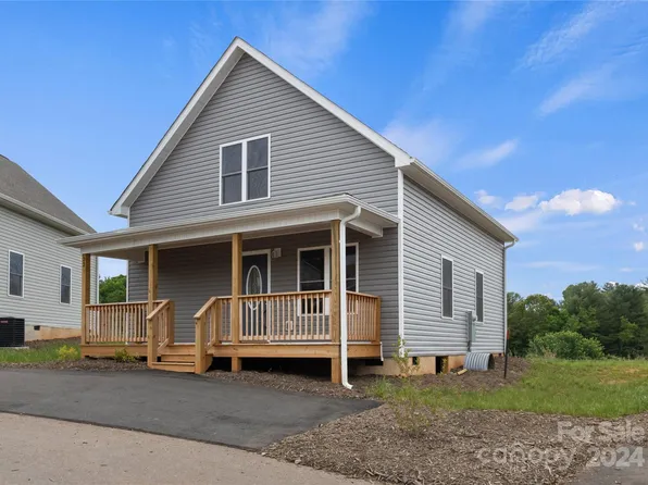 21 Veterans Cir #16, Mars Hill, NC 28754