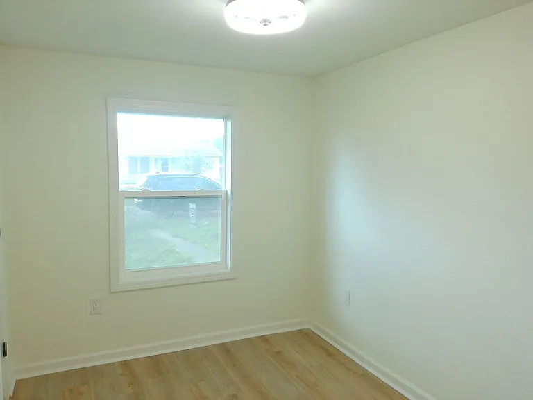 306 Allison Dr — Photo 5