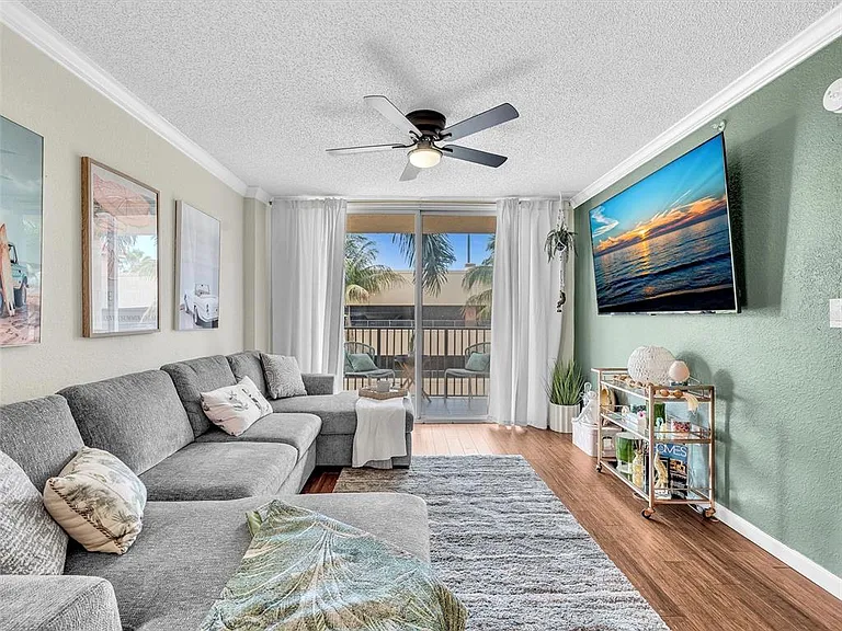 1801 N Flagler Dr #416 — Photo 11