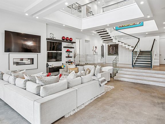 4th image of 5036 Radbrook Pl