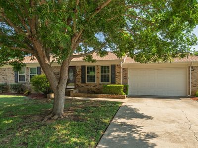 828 Hollow Creek Rd, Burleson, TX, 76028