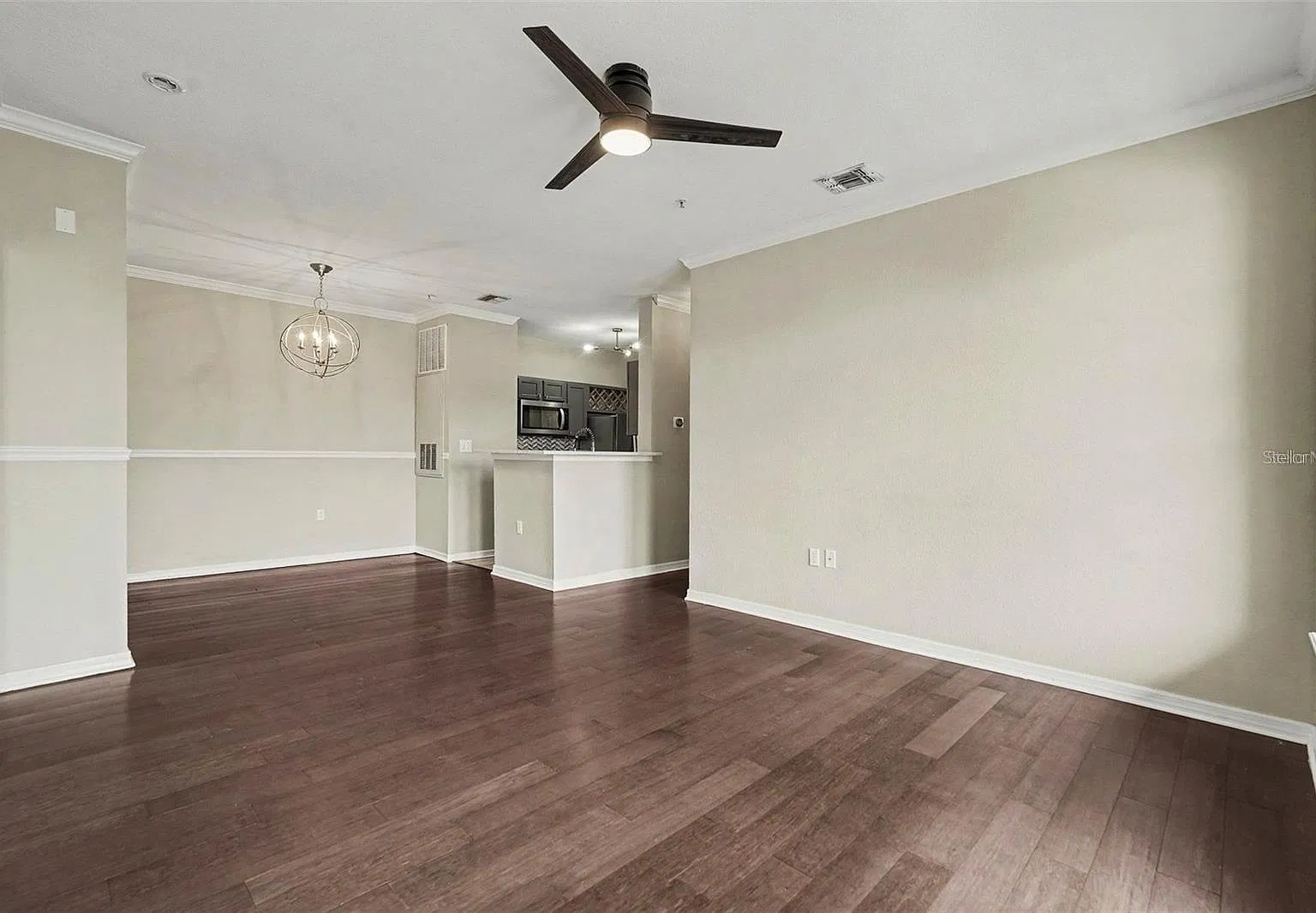 2 bed, 1085 sqft, $2,500 — Photo 4